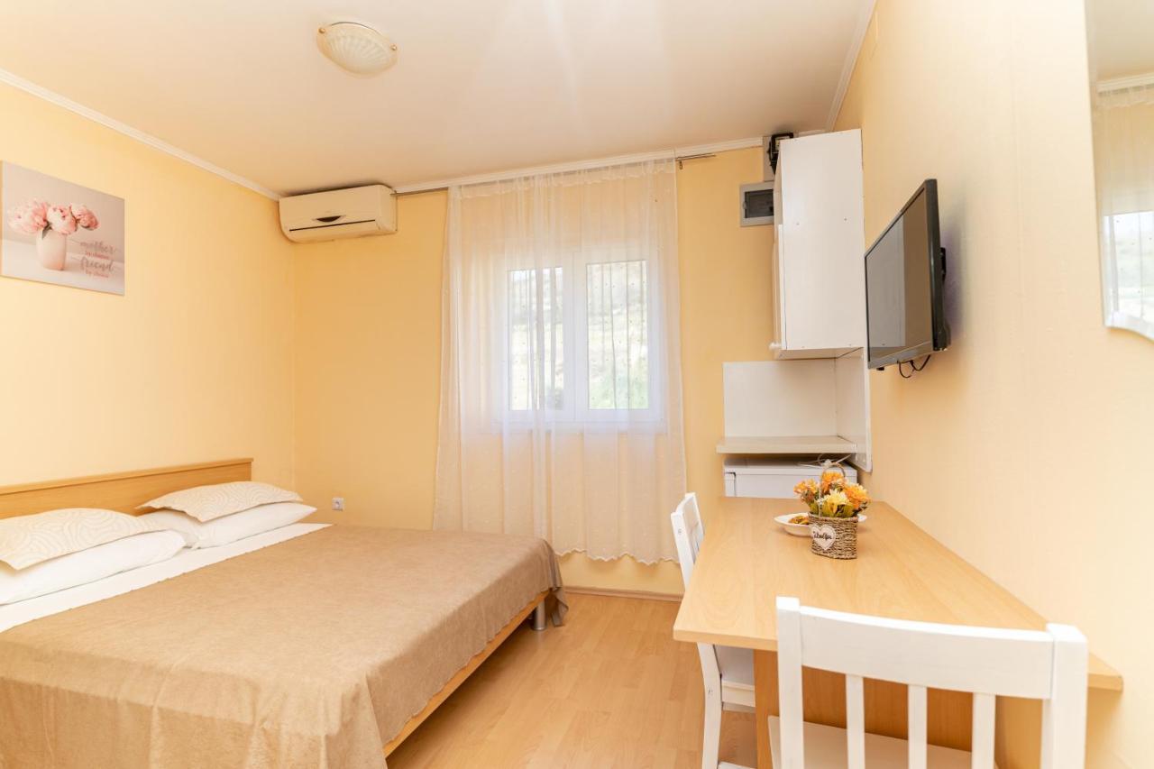 Benic Apartments مْليني المظهر الخارجي الصورة